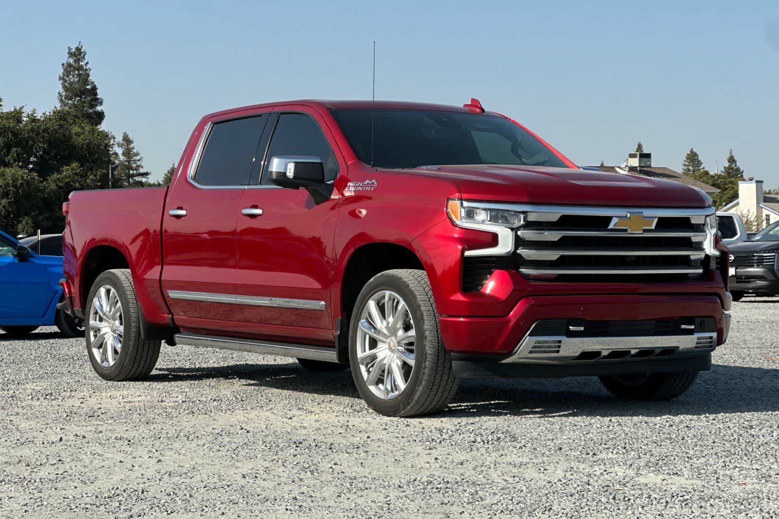 Used 2023 Chevrolet Silverado 1500 High Country w/ High Country Premium Package AWD/4WD image 10