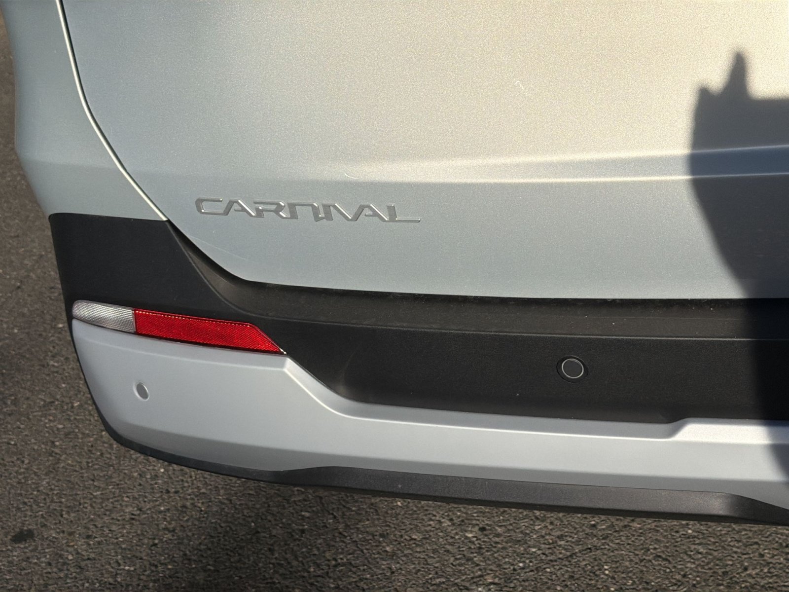 New 2026 Kia Carnival EX FWD image 18