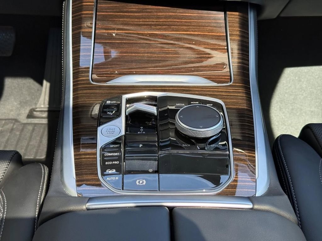 Used 2025 BMW X5 xDrive40i image 12