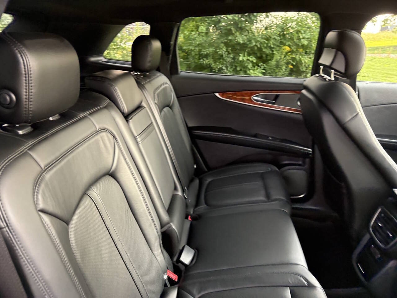 Used 2020 Lincoln Nautilus Reserve w/ Equipment Group 201A AWD/4WD image 33