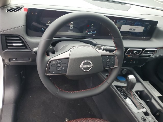 New 2027 Nissan Sentra SR w/ Floor Mat Package FWD image 12
