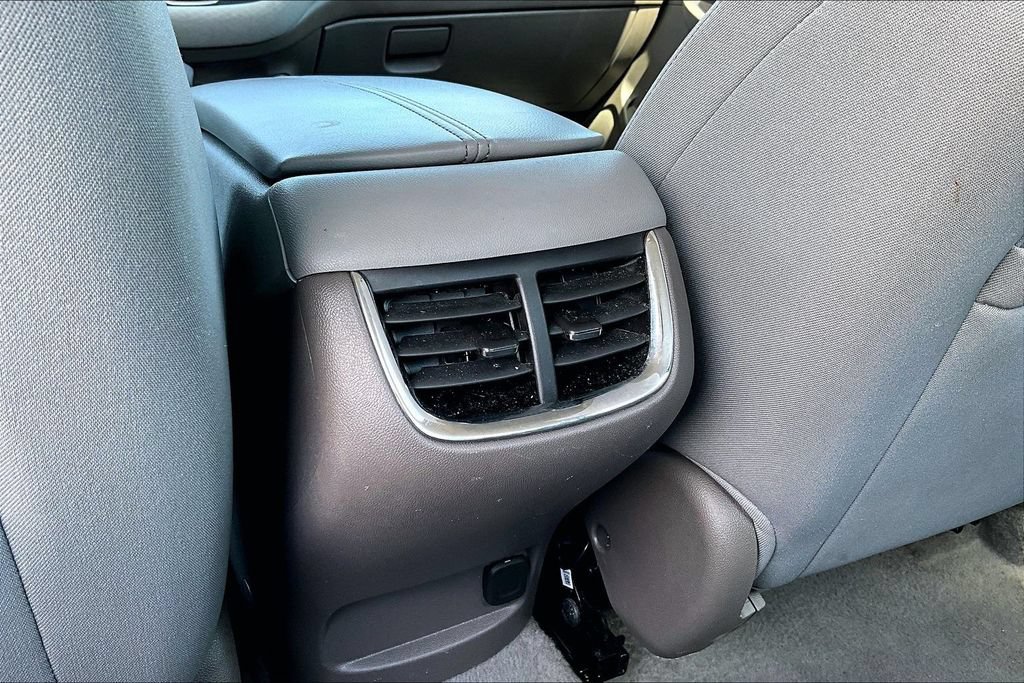 Used 2024 Chevrolet Malibu LT FWD image 33