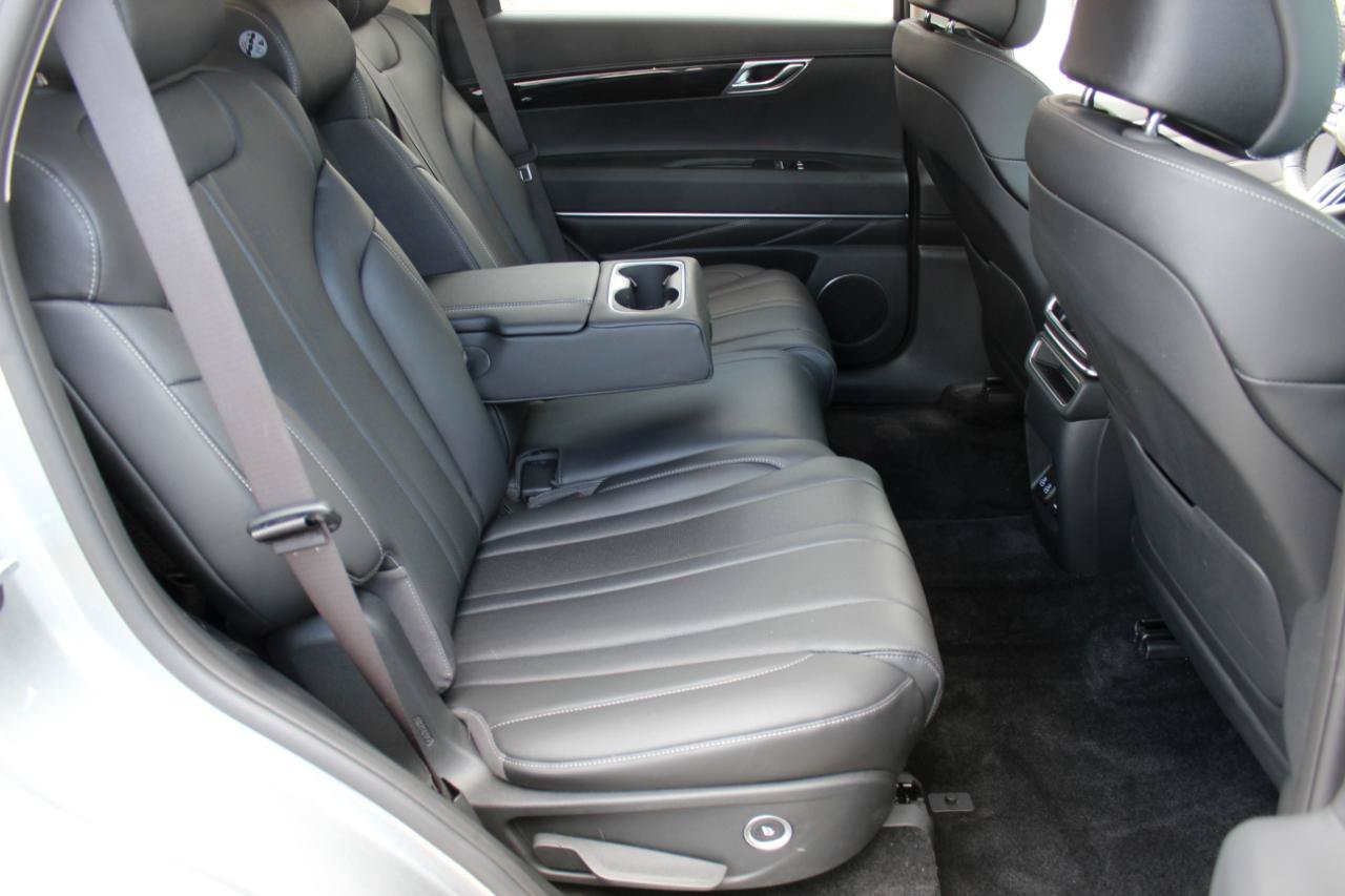 Used 2026 Genesis GV80 2.5T AWD/4WD image 17