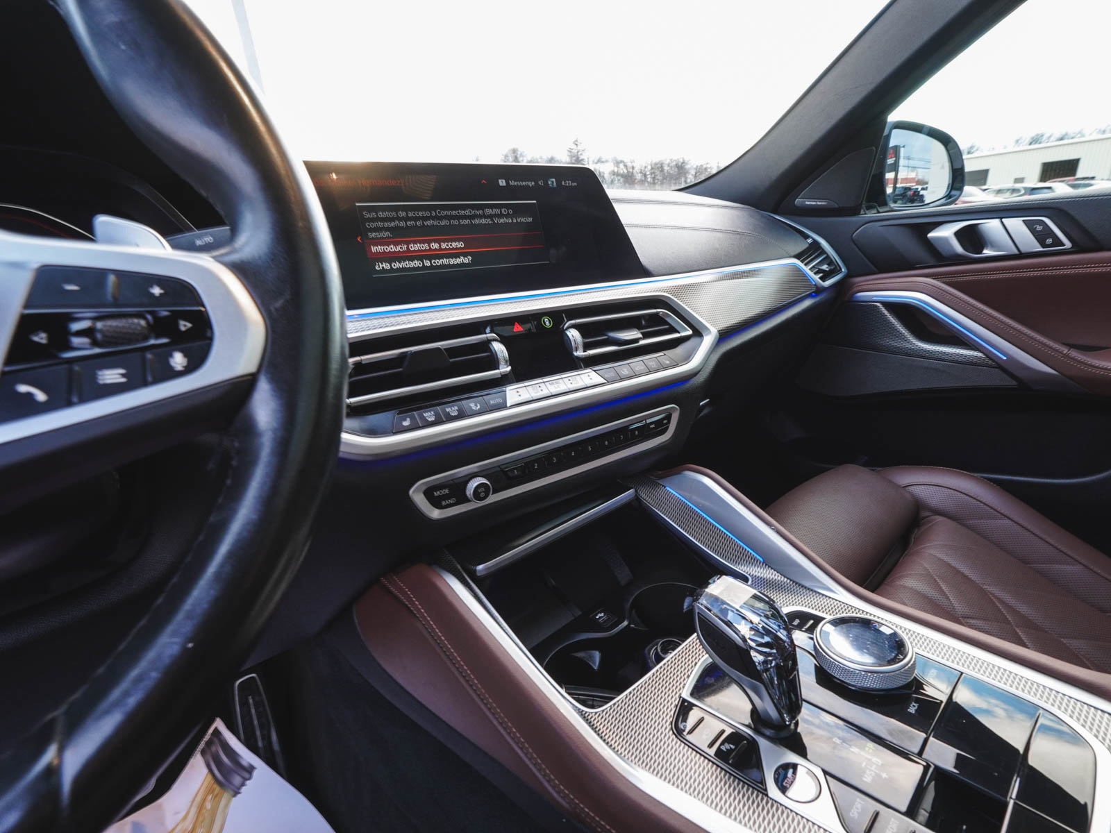 Used 2023 BMW X6 xDrive40i w/ M Sport Package image 17