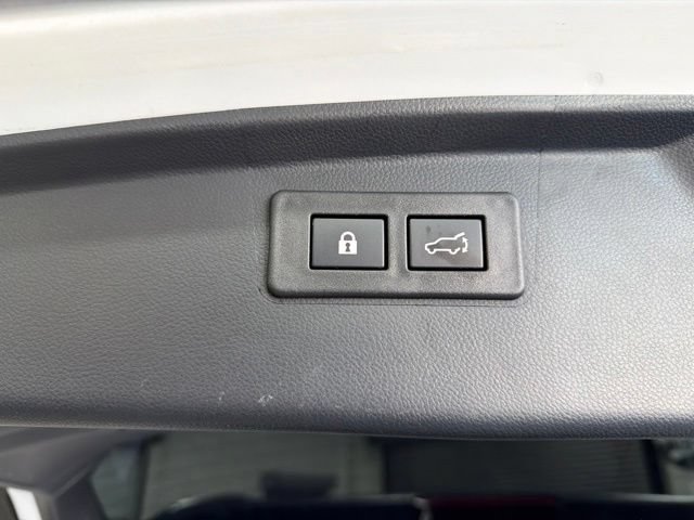 Certified 2025 Subaru Outback Touring AWD/4WD image 40