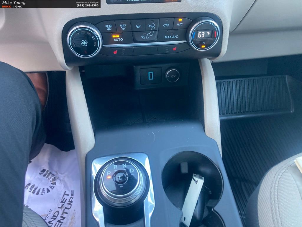 Used 2020 Ford Escape SE image 23