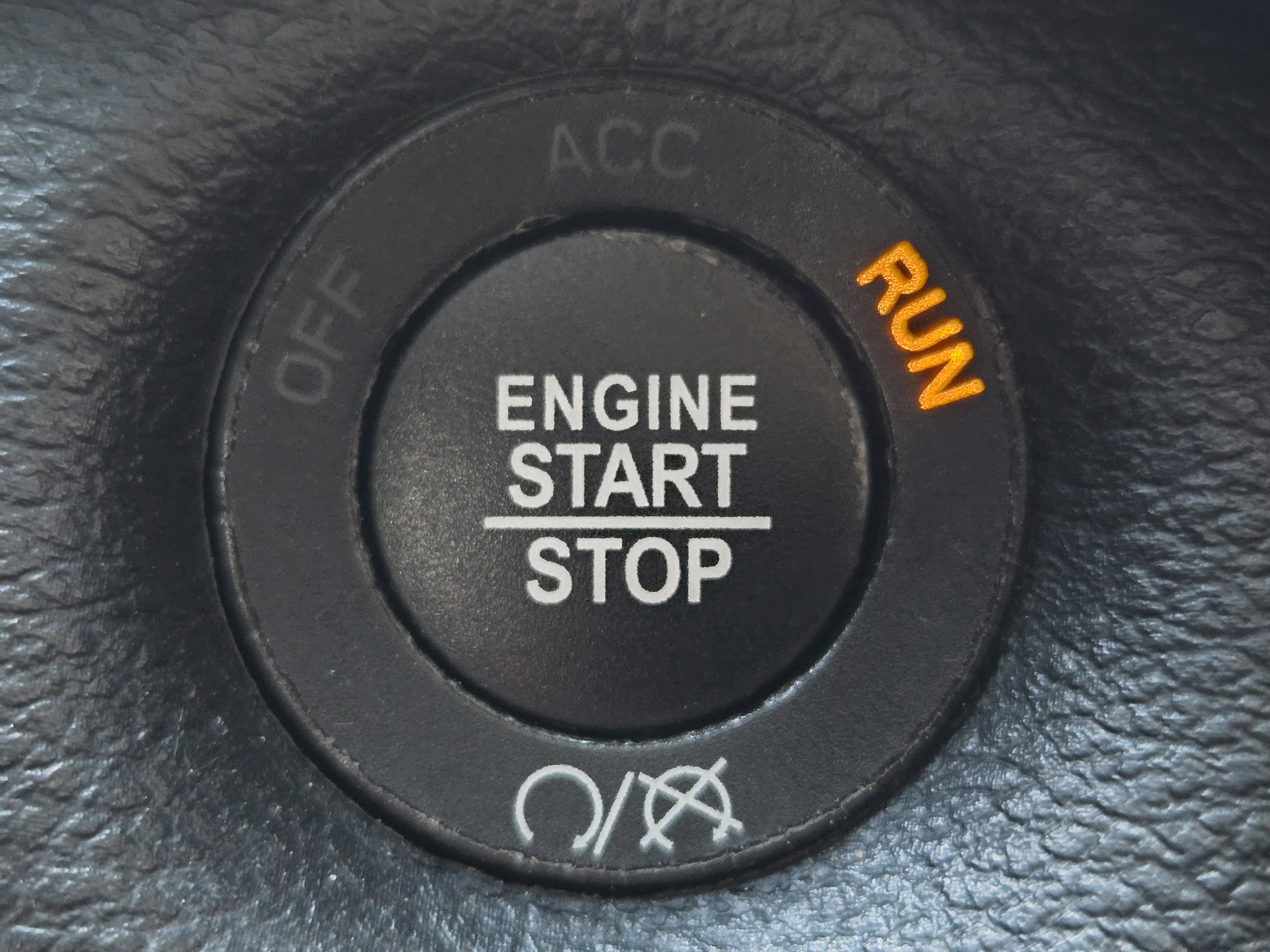 Used 2020 Jeep Cherokee Latitude Plus FWD image 16