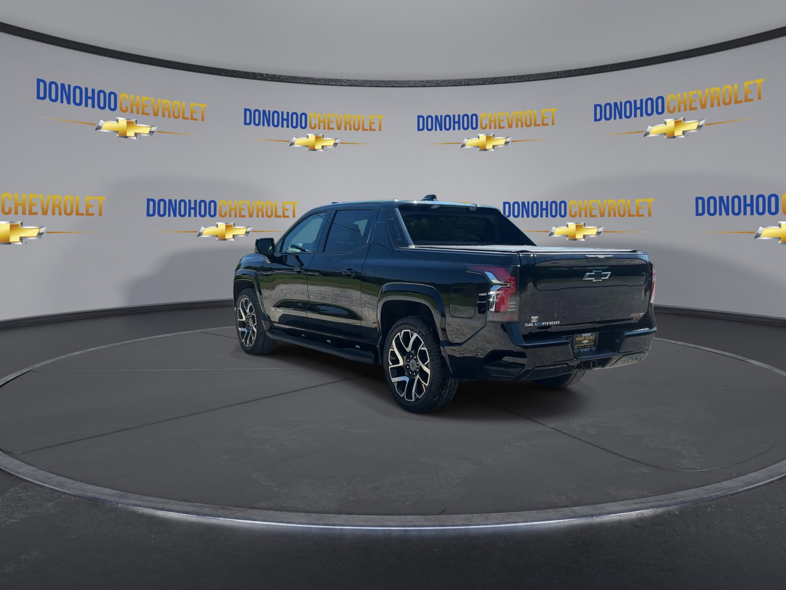 New 2024 Chevrolet Silverado EV RST image 6