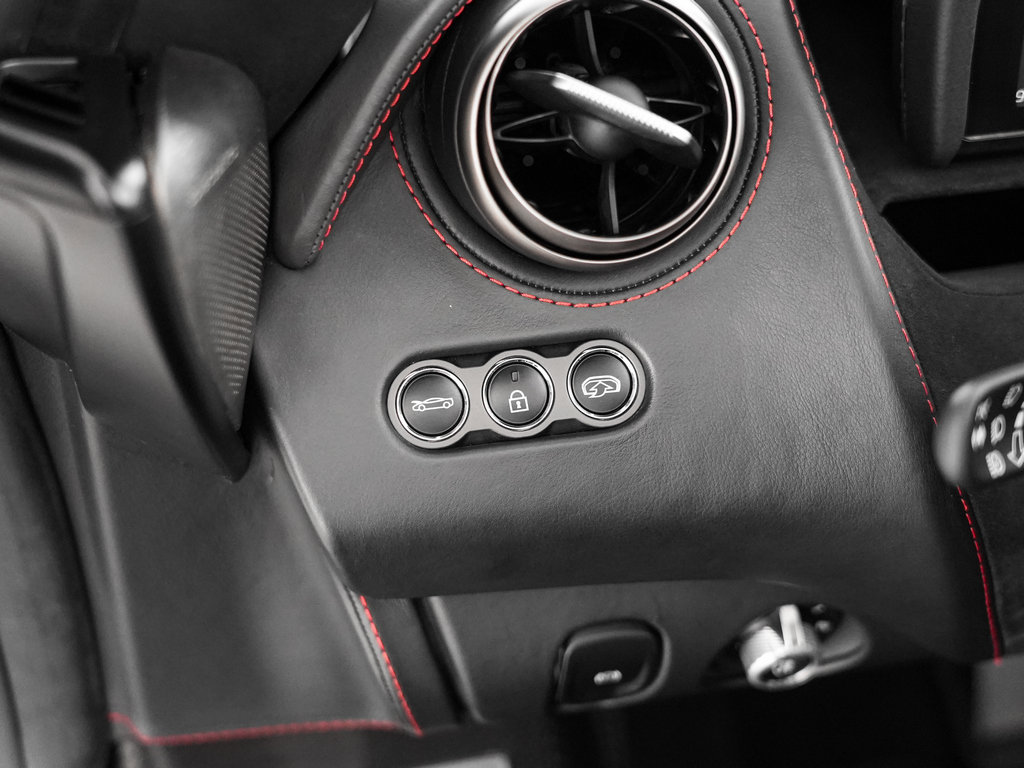 Used 2020 McLaren 720S Luxury RWD image 25