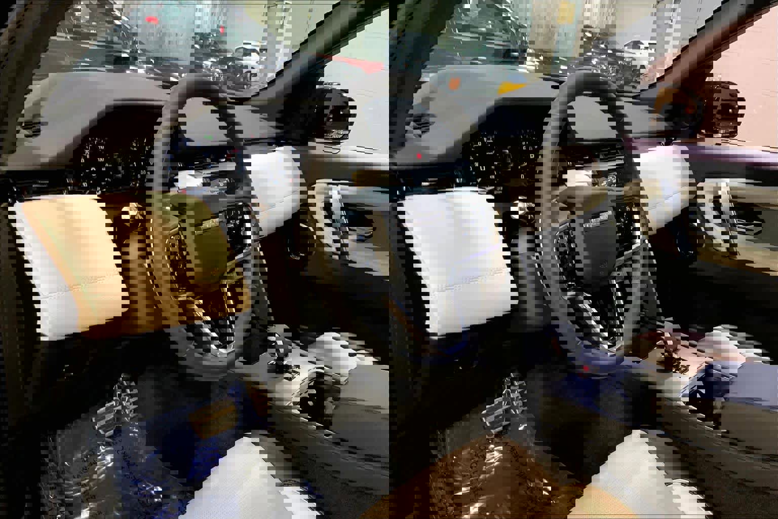 Used 2024 Land Rover Discovery Sport Dynamic SE image 18