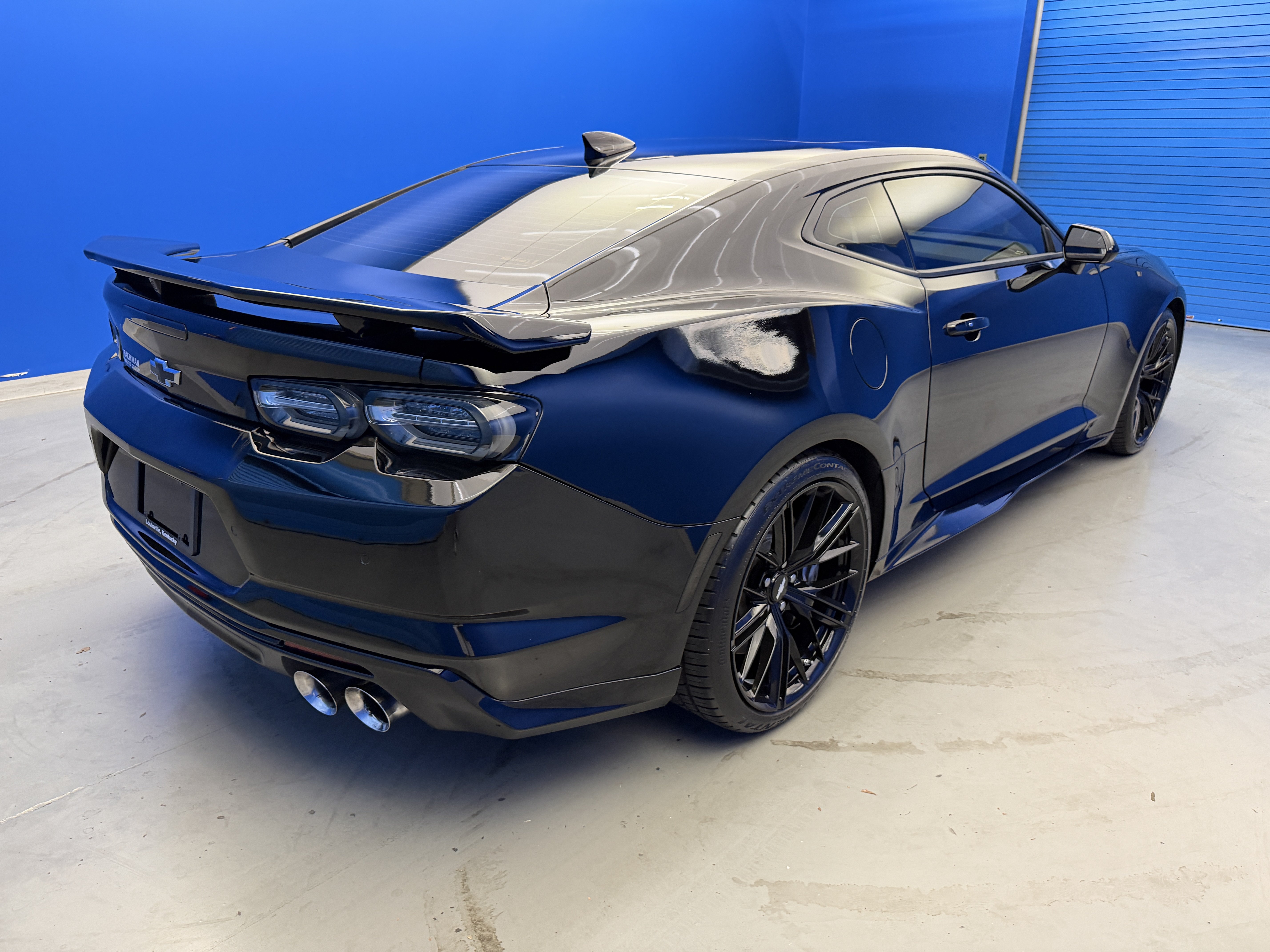 Used 2019 Chevrolet Camaro ZL1 RWD image 7