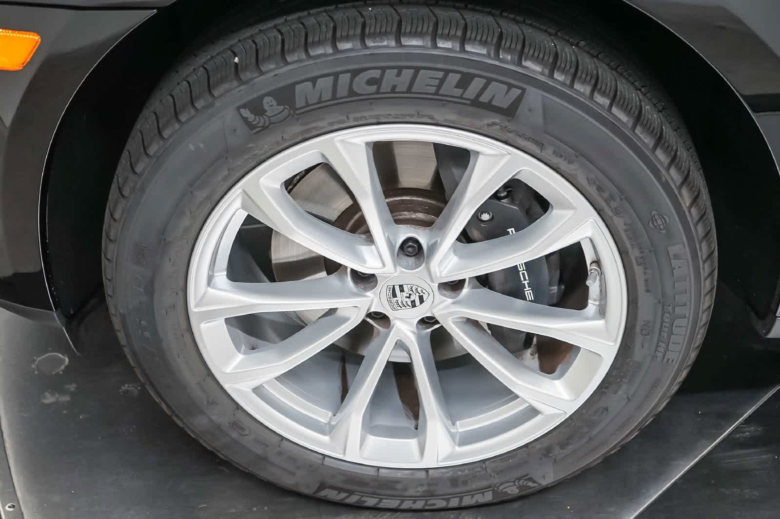 Certified 2026 Porsche Macan AWD/4WD image 14