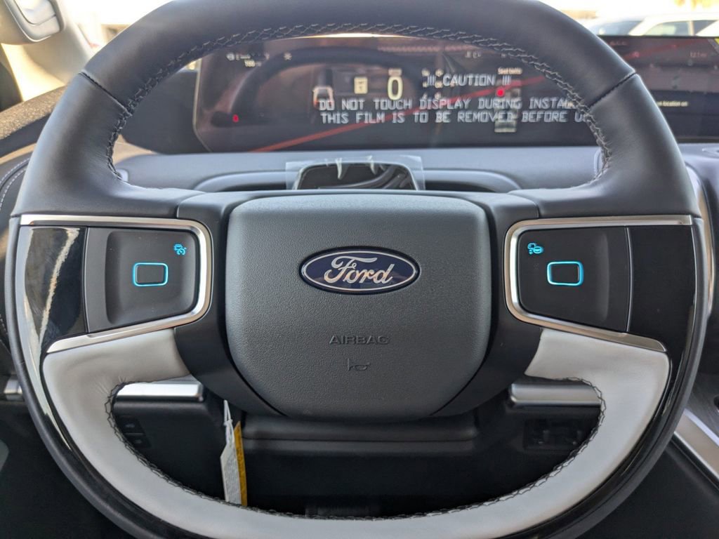 New 2025 Ford Expedition Max Platinum w/ Platinum Ultimate Package AWD/4WD image 31