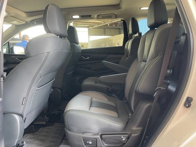 Used 2025 Subaru Ascent Onyx Edition AWD/4WD image 25