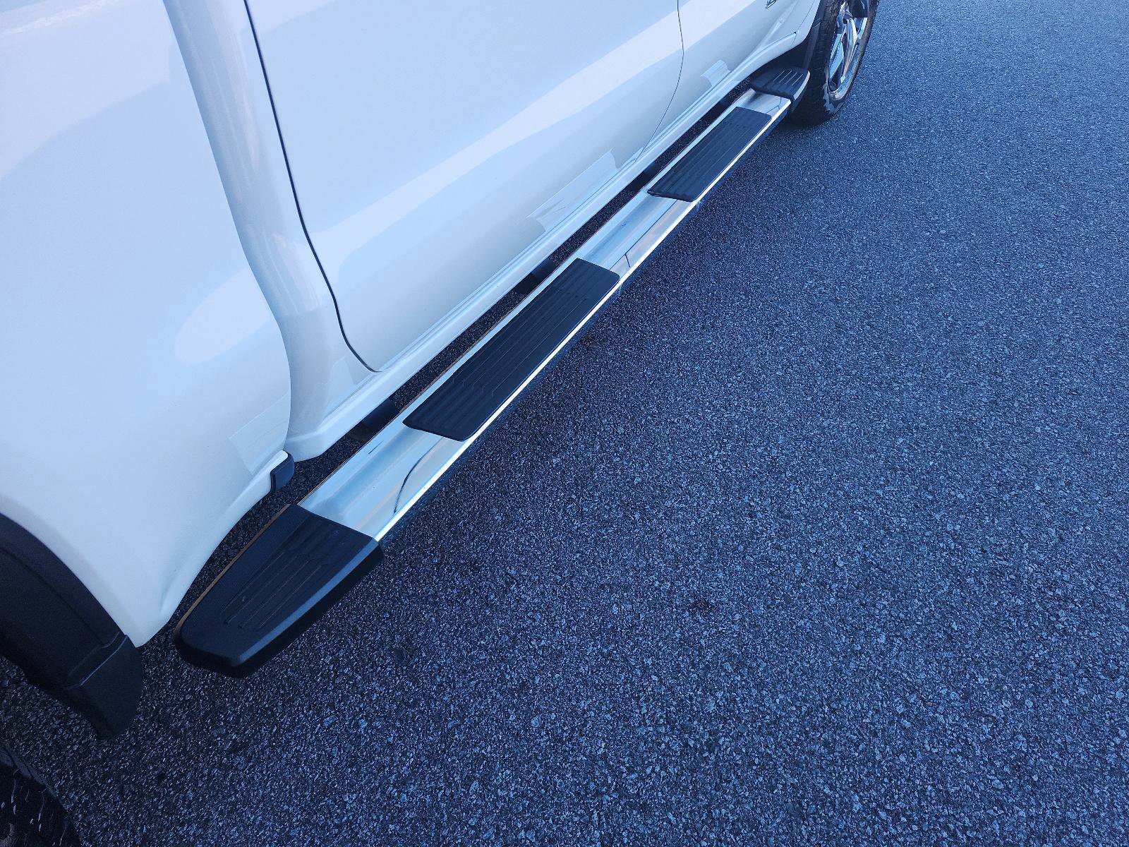 Used 2024 GMC Sierra 1500 SLT w/ SLT Premium Plus Package image 8