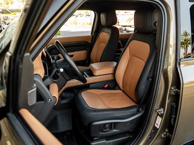 Certified 2022 Land Rover Defender 110 X AWD/4WD image 13