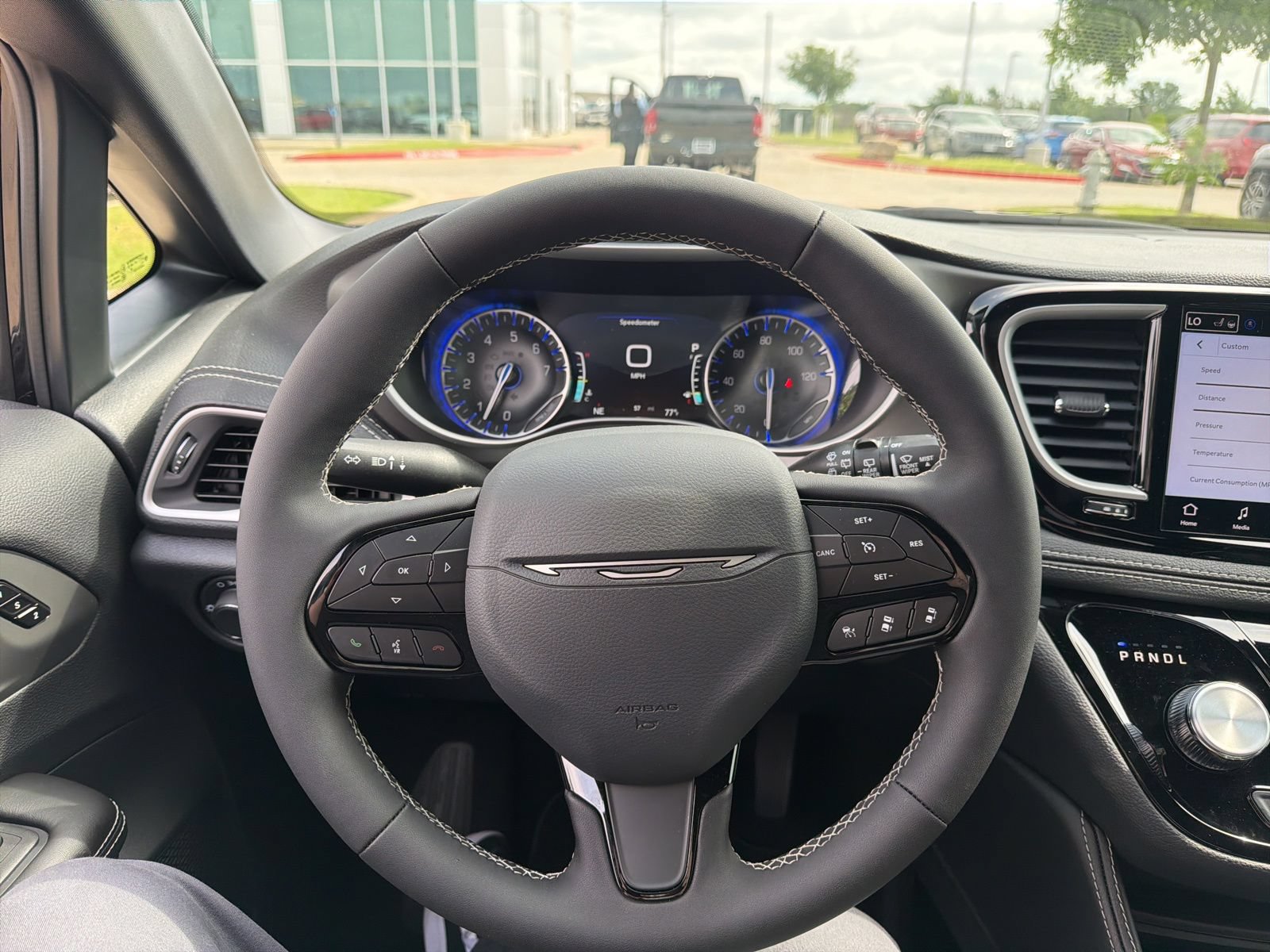 New 2027 Chrysler Pacifica Limited FWD image 16