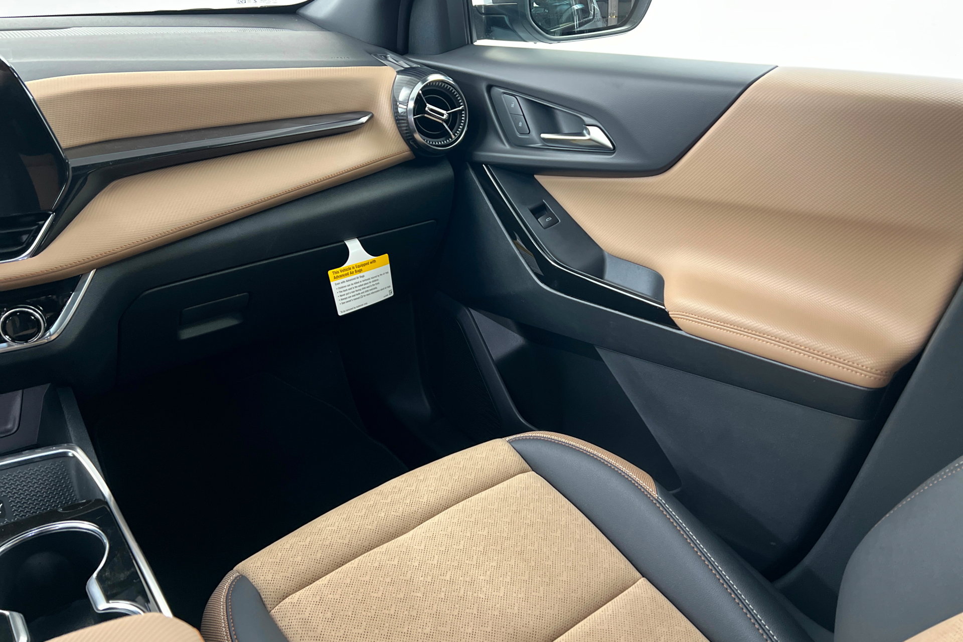 New 2026 Chevrolet Equinox ACTIV w/ Convenience Package III image 11