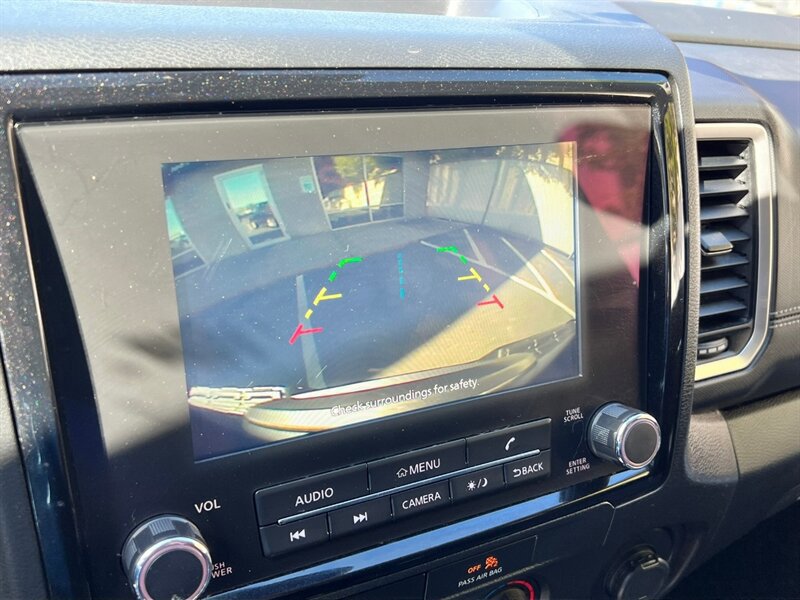 Used 2022 Nissan Frontier SV w/ Graphics Package AWD/4WD image 33
