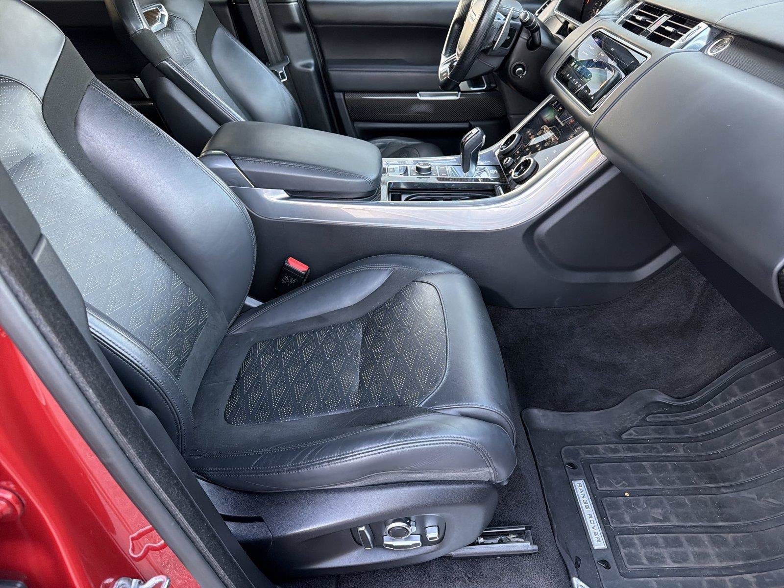 Used 2022 Land Rover Range Rover Sport SVR Carbon Edition AWD/4WD image 12