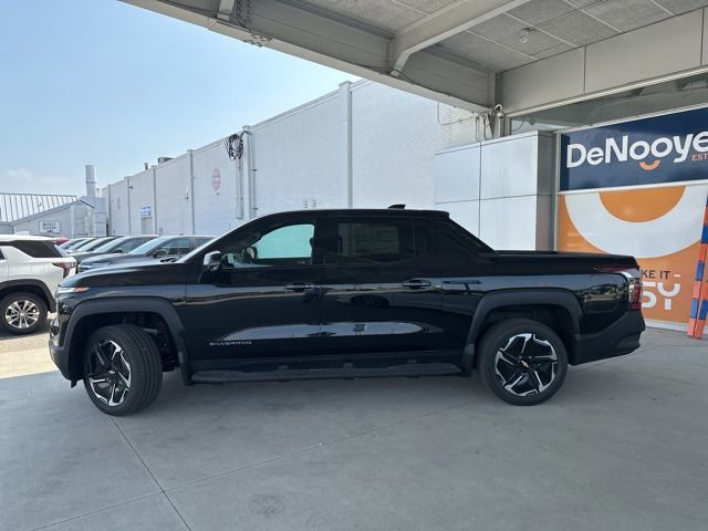 New 2025 Chevrolet Silverado EV LT w/ LT Premium Package AWD/4WD image 13