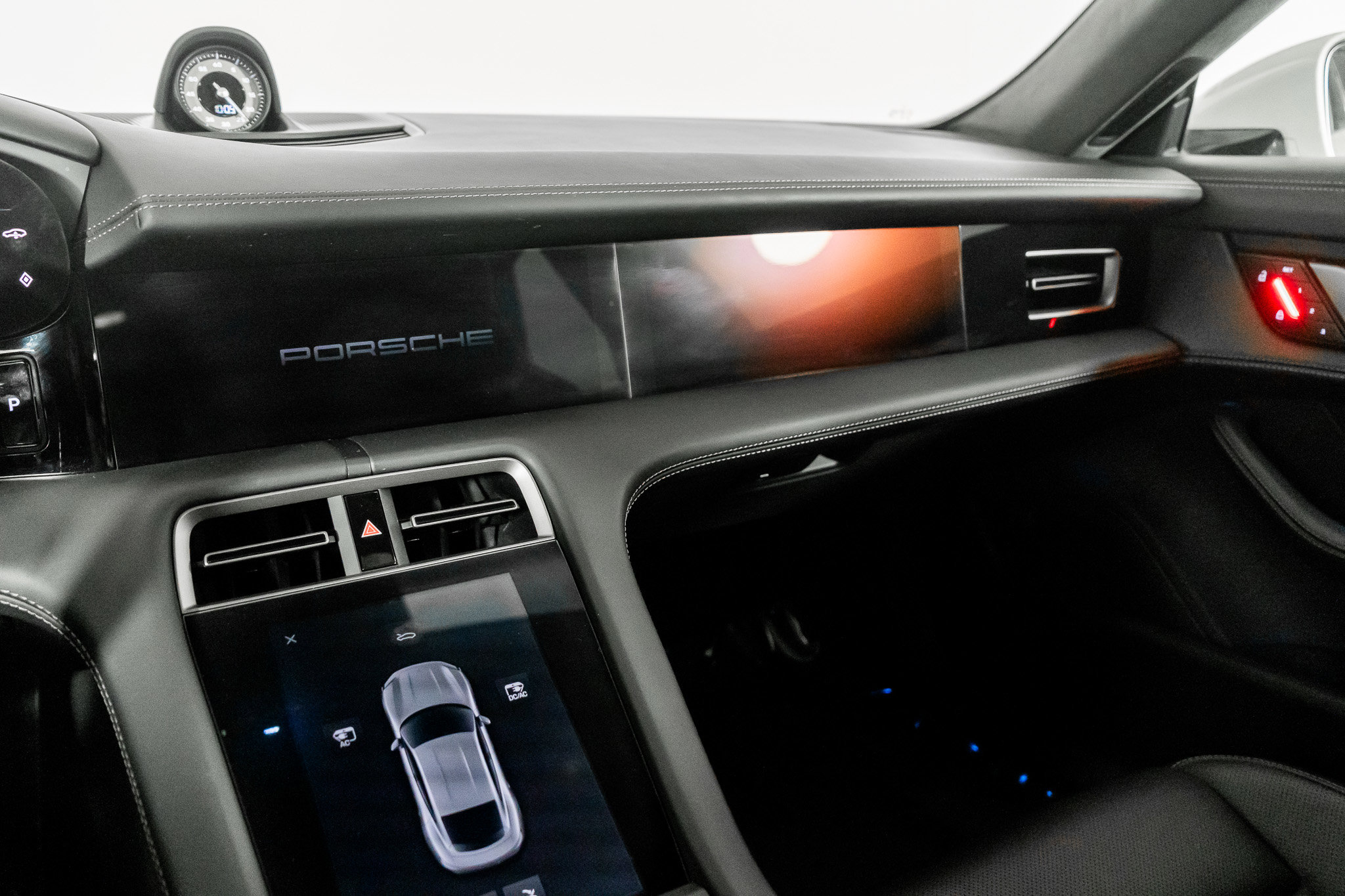 Used 2025 Porsche Taycan Turbo w/ Premium Package image 35