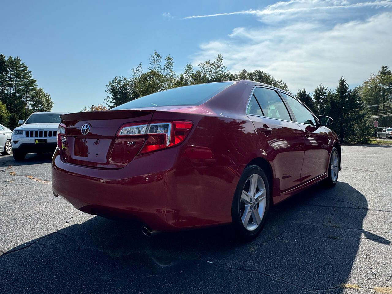 Used 2014 Toyota Camry SE image 13
