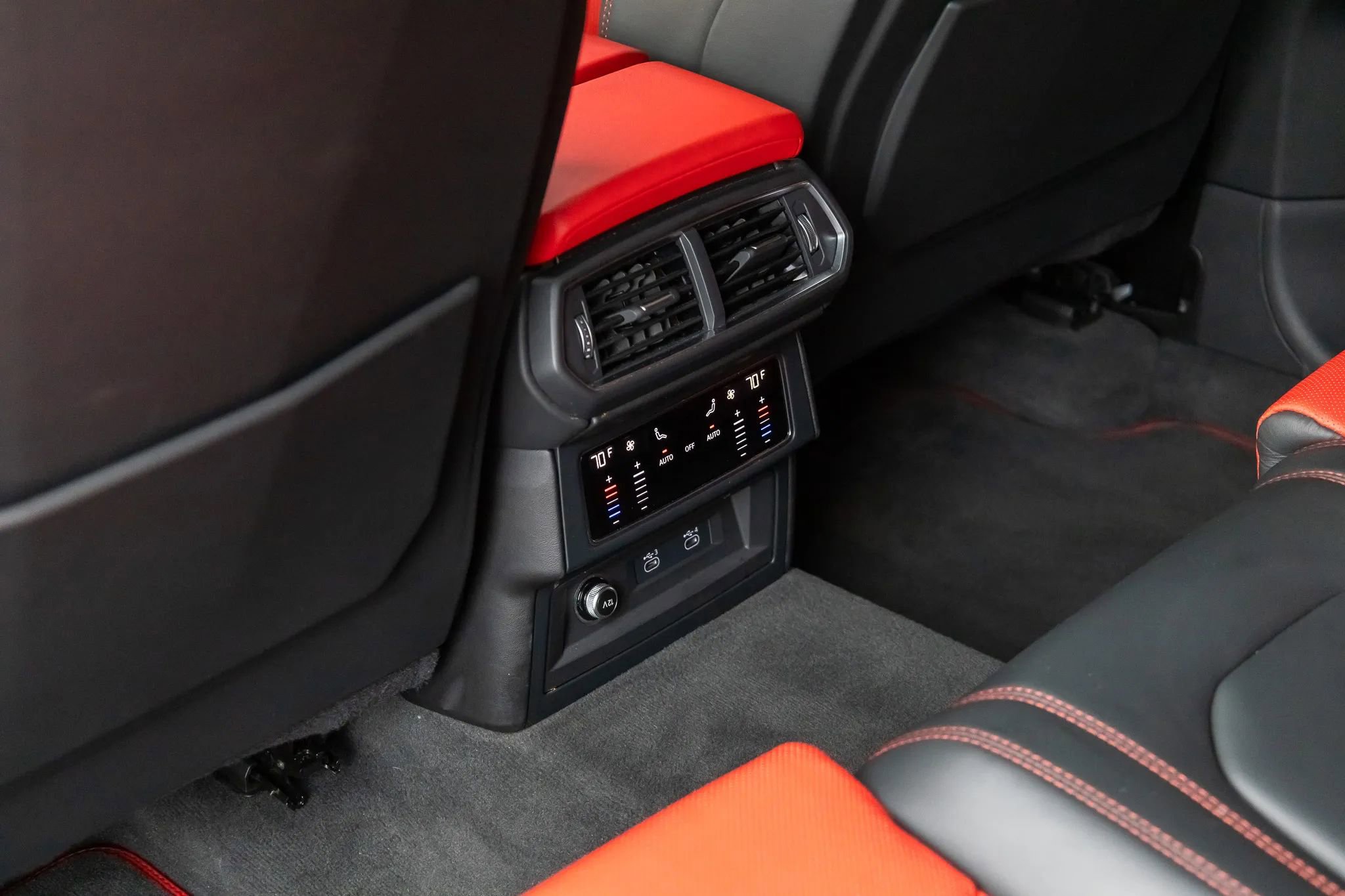 Used 2022 Lamborghini Urus image 56