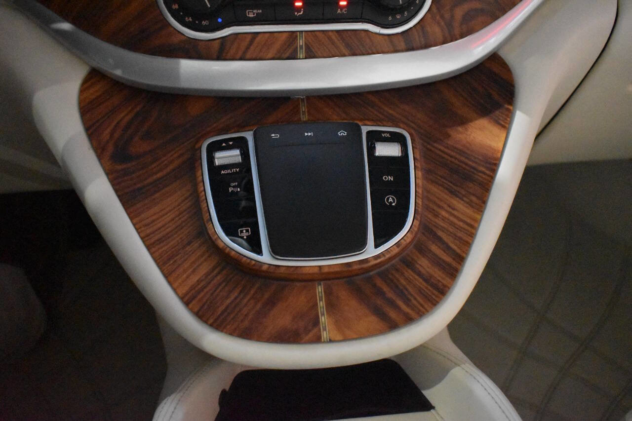 Used 2021 Mercedes-Benz Metris Passenger image 78