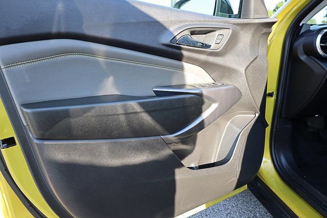 Used 2025 Chevrolet Trax ACTIV image 32