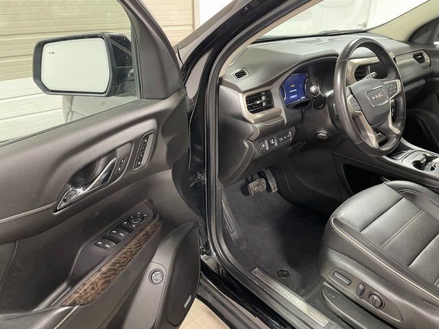 Used 2022 GMC Acadia Denali w/ GMC Pro Grade Package AWD/4WD image 10