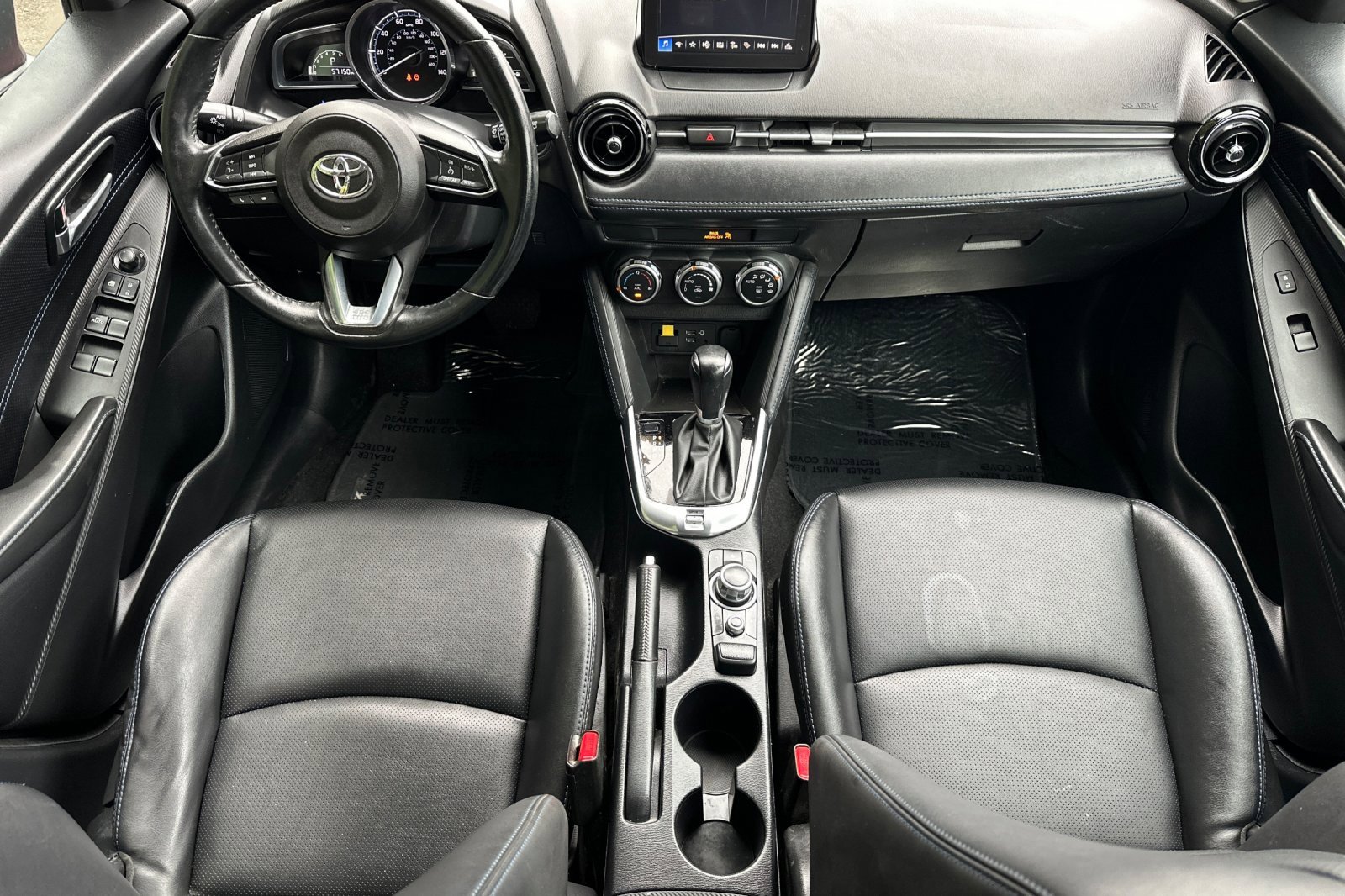 Used 2020 Toyota Yaris XLE image 10
