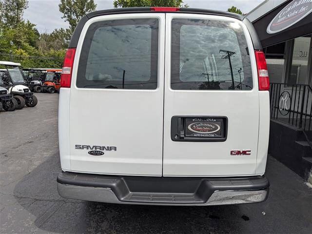 Used 2024 GMC Savana 2500 w/ Driver Convenience Package image 4