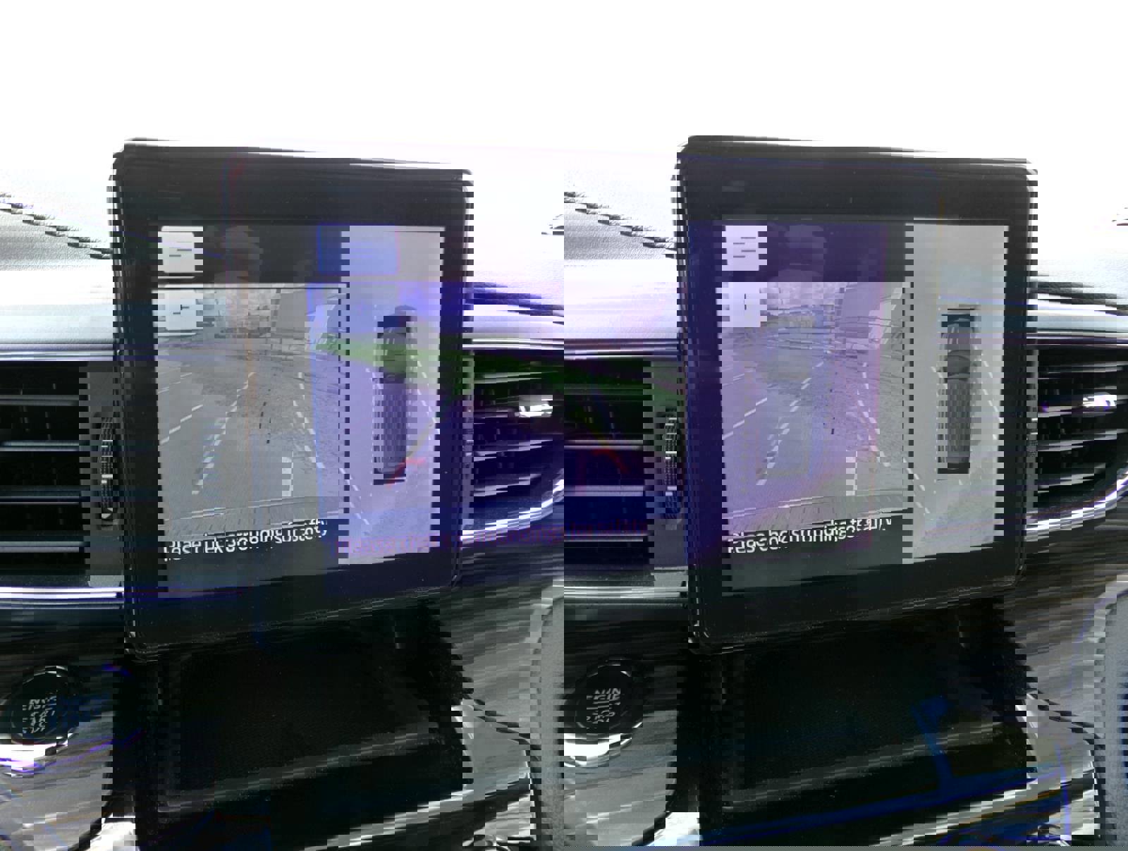 Used 2023 Ford Explorer Limited image 11