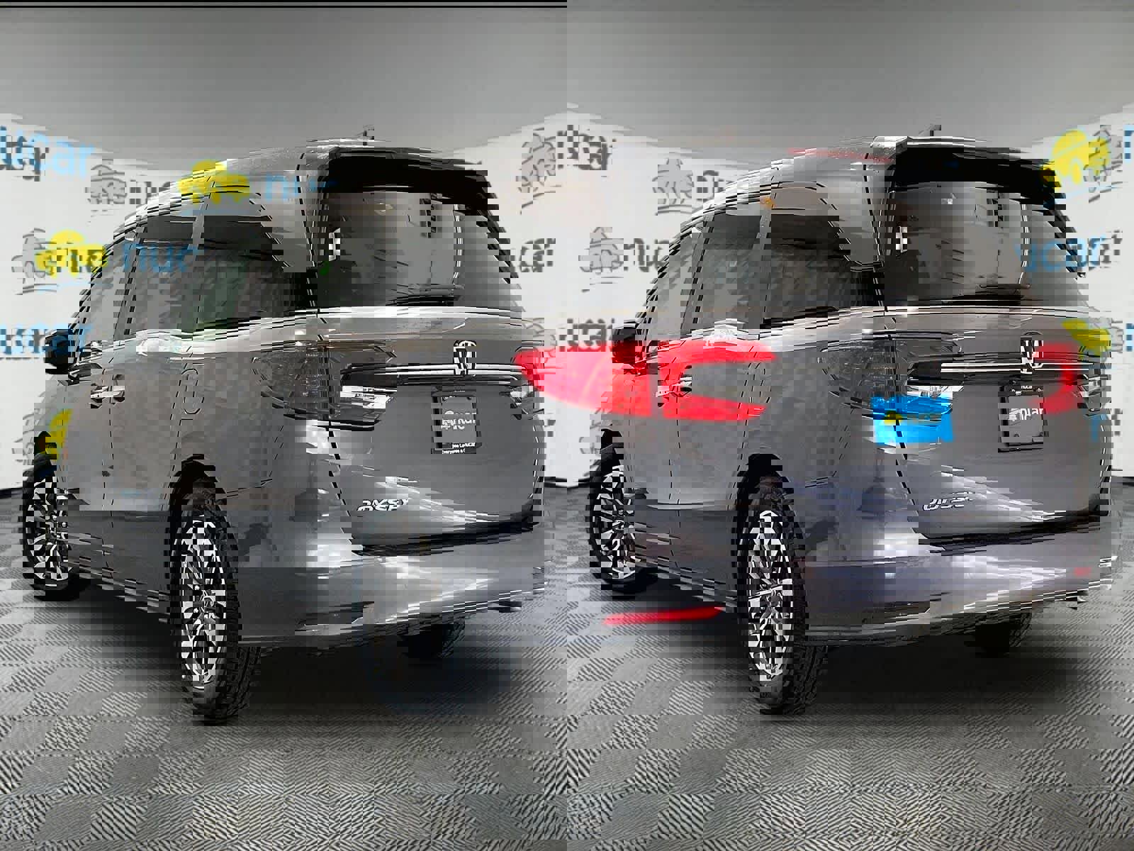 Used 2023 Honda Odyssey EX-L image 4