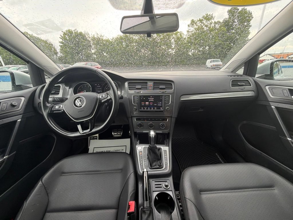 Used 2017 Volkswagen Golf Alltrack S AWD/4WD image 11