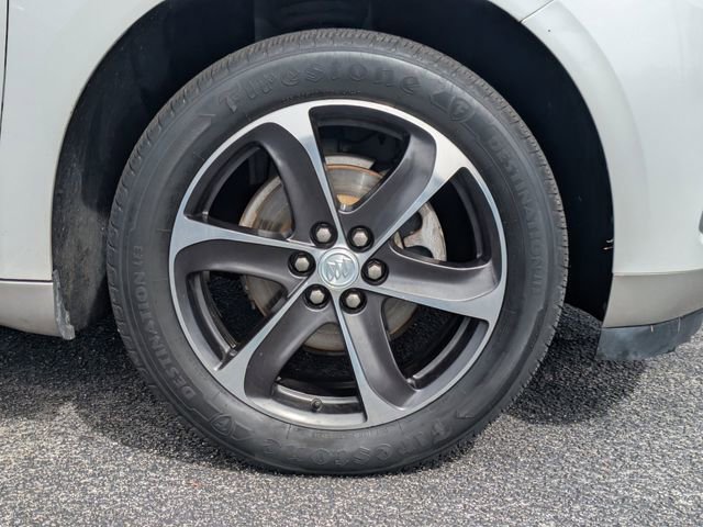 Used 2019 Buick Enclave Essence w/ LPO, Sport Appearance Package image 11