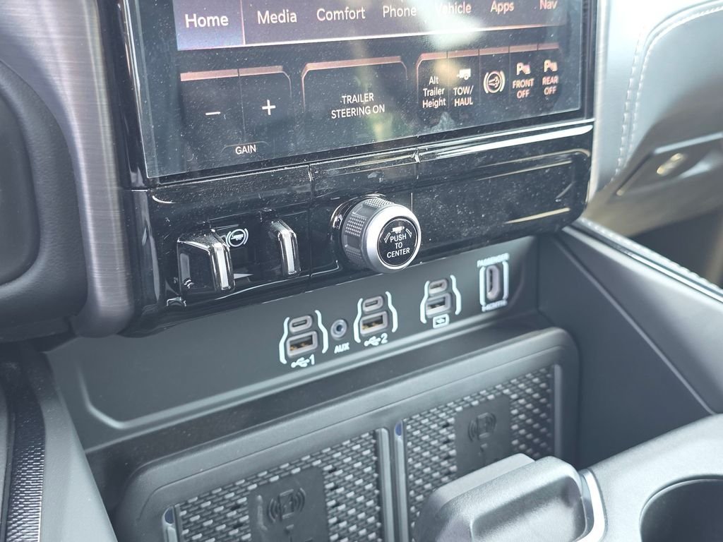 New 2026 RAM 2500 Rebel w/ Rebel Level 2 Equipment Group AWD/4WD image 17
