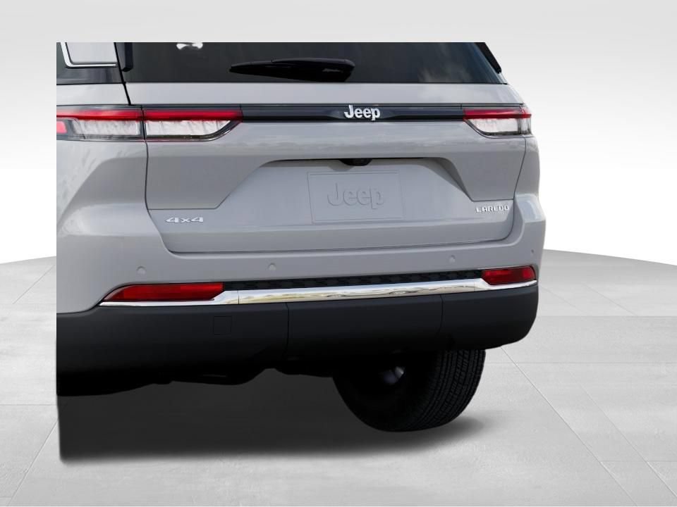 New 2026 Jeep Grand Cherokee Laredo X AWD/4WD image 14
