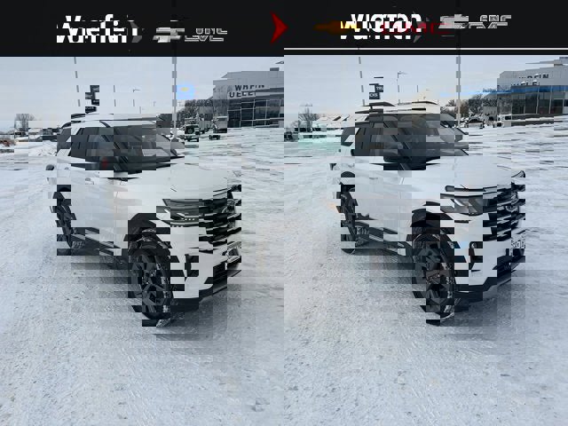 Used 2025 Ford Explorer Active w/ Active Comfort Package image 1