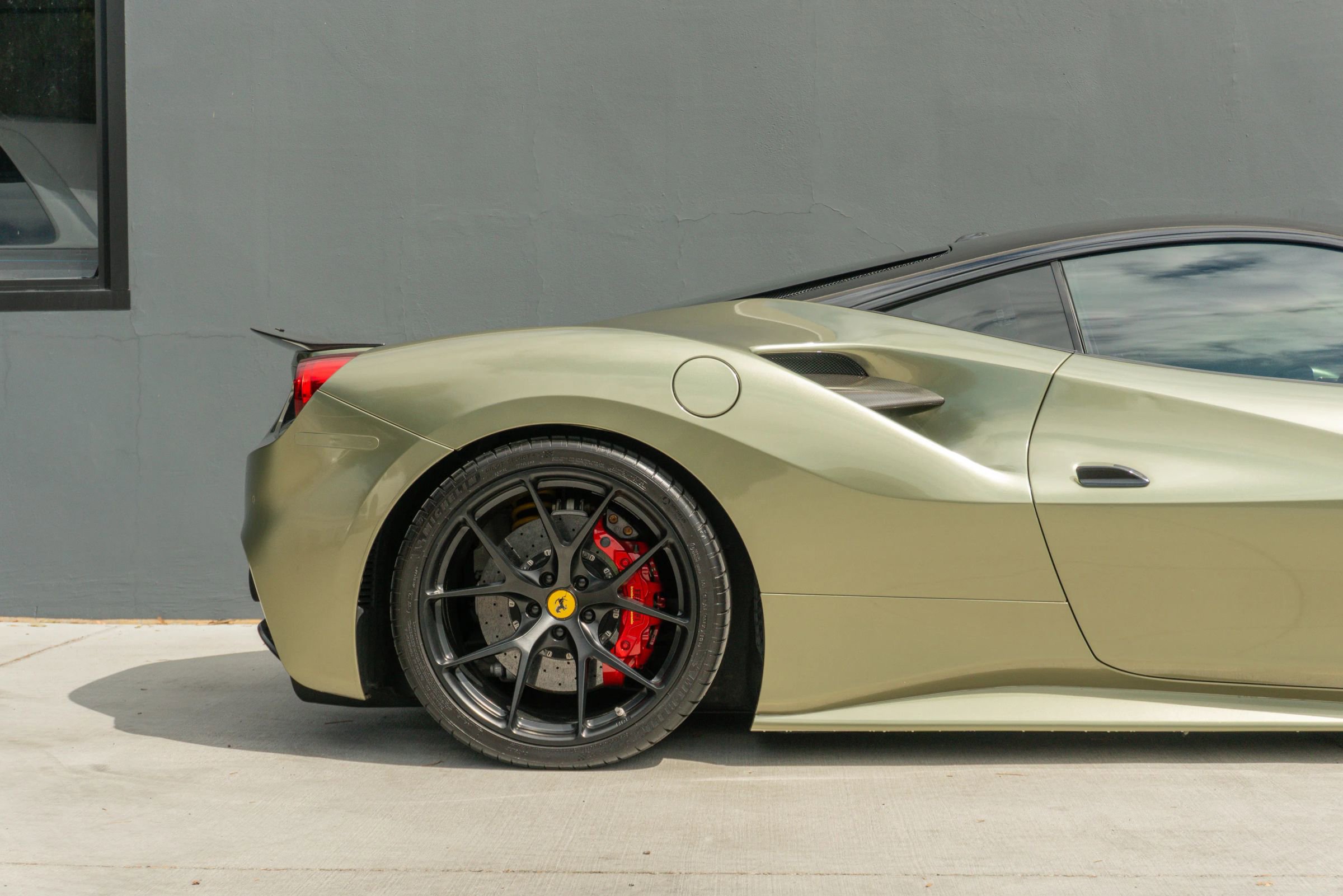 Used 2018 Ferrari 488 GTB image 35