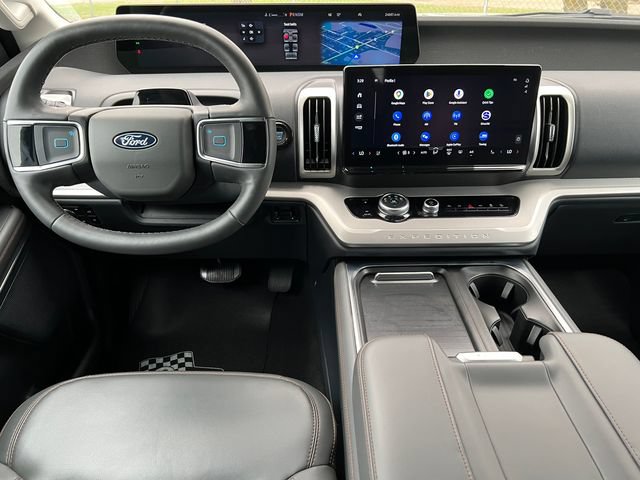 Certified 2025 Ford Expedition Max Active AWD/4WD image 3