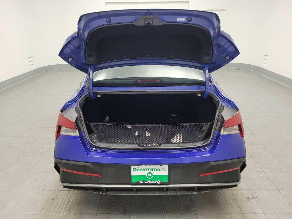Used 2025 Hyundai Elantra Sport FWD image 29