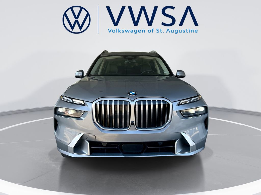 Used 2025 BMW X7 xDrive40i image 2