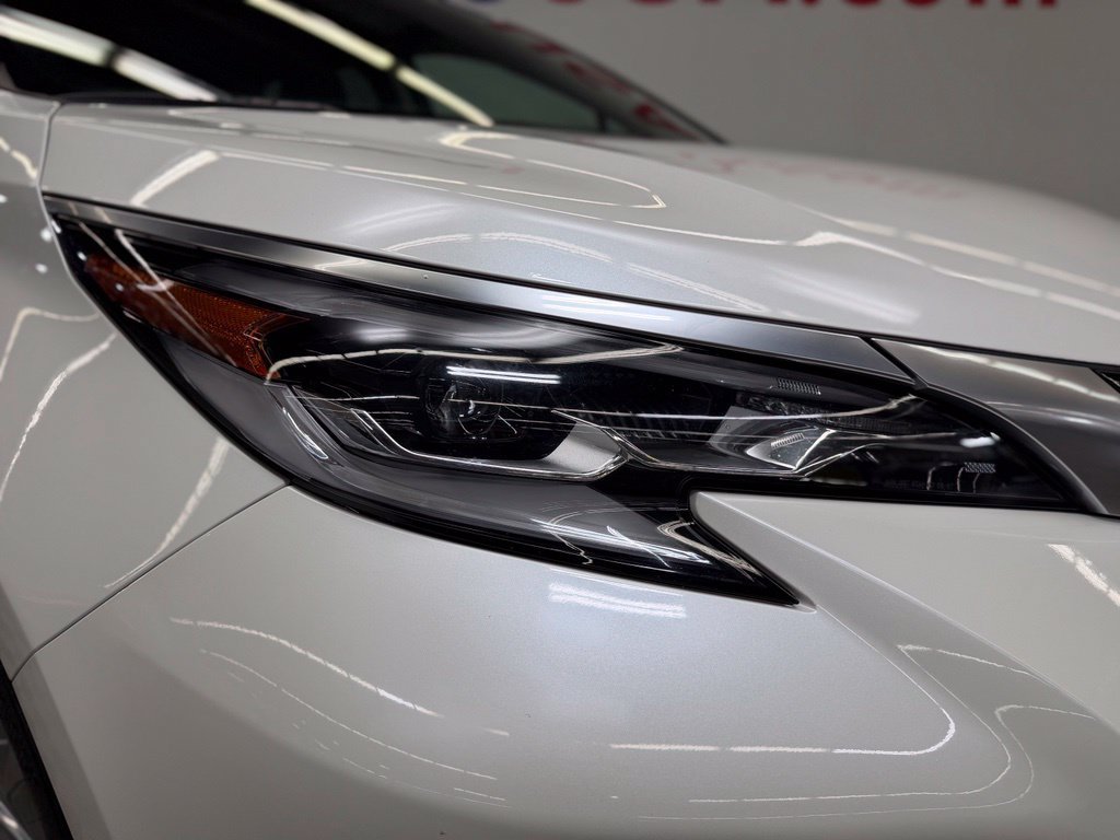 Used 2021 Toyota Sienna Platinum FWD image 9