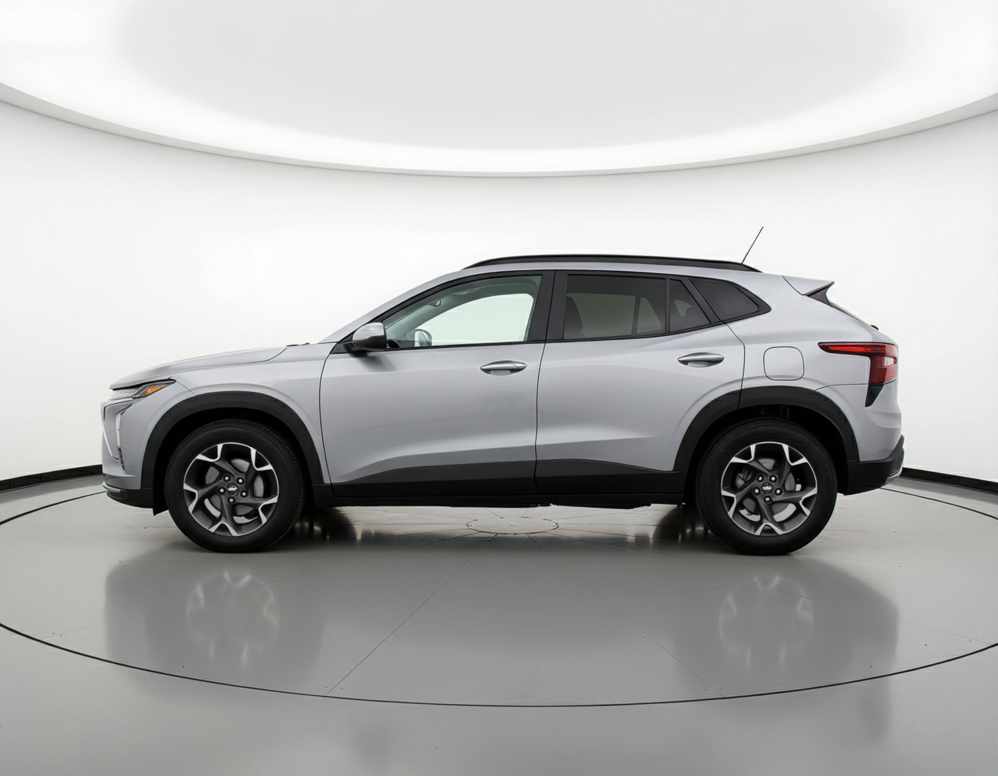 Used 2025 Chevrolet Trax LT image 5