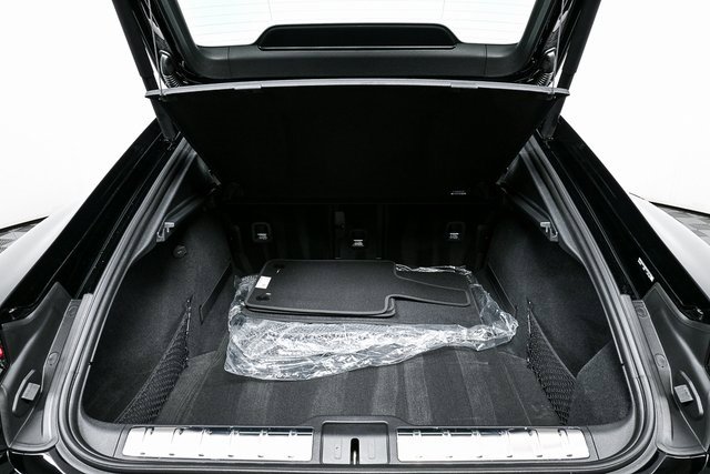 New 2025 Porsche Panamera 4 image 30