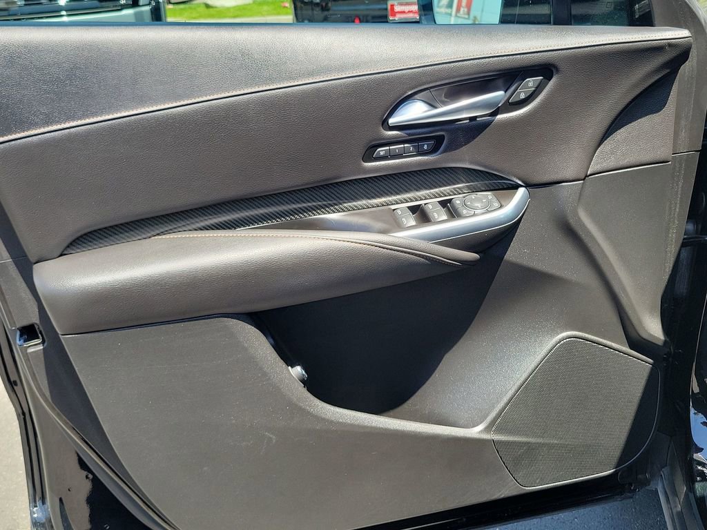 Used 2021 Cadillac XT4 Sport w/ Cold Weather Package FWD image 21