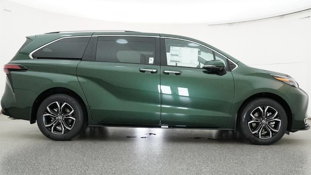 New 2026 Toyota Sienna Platinum AWD/4WD image 27