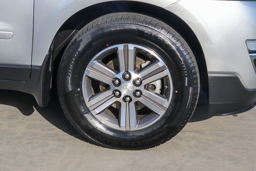 Used 2016 Chevrolet Traverse LT FWD image 11